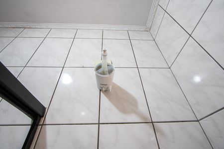 Casa à venda com 252m², 3 quartos e 2 vagas Casa à venda com 252m², 3 quartos e 2 vagasBanheiro social