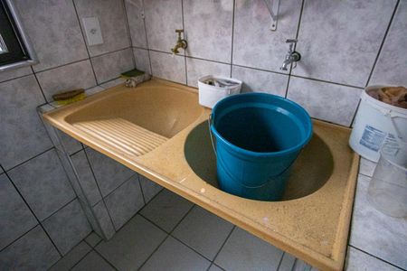 Casa à venda com 252m², 3 quartos e 2 vagas Casa à venda com 252m², 3 quartos e 2 vagasÁrea de serviço