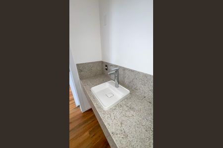 Casa à venda com 874m², 3 quartos e 6 vagasBanheiro Social