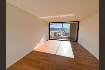 Casa à venda com 874m², 3 quartos e 6 vagasQuarto 1