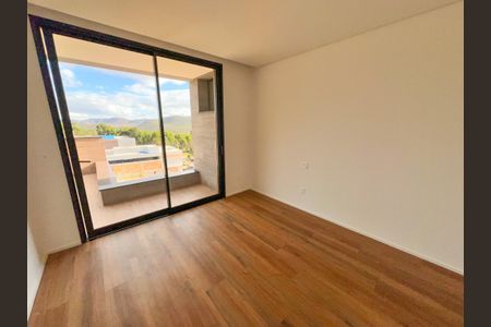 Casa à venda com 874m², 3 quartos e 6 vagasQuarto 2