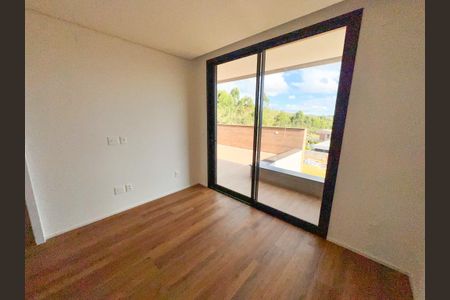 Casa à venda com 874m², 3 quartos e 6 vagasQuarto 2