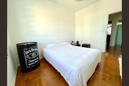 Apartamento para alugar com 138m², 3 quartos e sem vaga Apartamento para alugar com 138m², 3 quartos e sem vagaQuarto 2