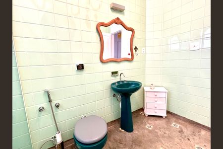 Apartamento para alugar com 138m², 3 quartos e sem vaga Apartamento para alugar com 138m², 3 quartos e sem vagaBanheiro