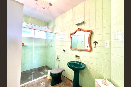 Apartamento para alugar com 138m², 3 quartos e sem vaga Apartamento para alugar com 138m², 3 quartos e sem vagaBanheiro
