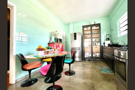 Apartamento para alugar com 138m², 3 quartos e sem vaga Apartamento para alugar com 138m², 3 quartos e sem vagaCozinha