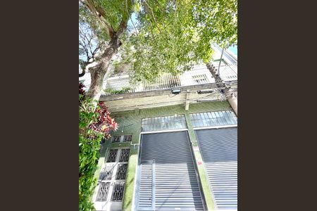 Apartamento para alugar com 138m², 3 quartos e sem vaga Apartamento para alugar com 138m², 3 quartos e sem vagaFachada