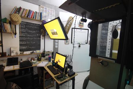 Casa à venda com 200m², 3 quartos e 3 vagasQuarto 4