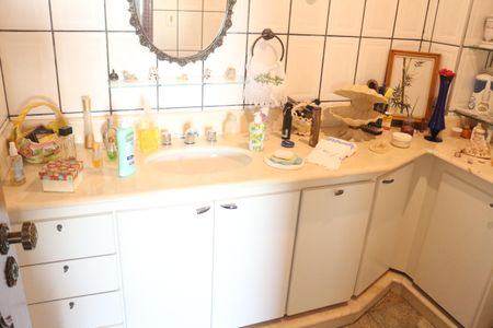 Apartamento à venda com 127m², 2 quartos e 1 vagaBanheiro Social