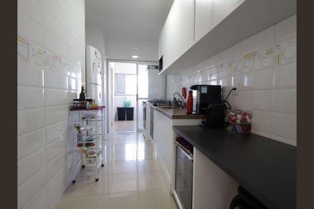 Apartamento à venda com 70m², 2 quartos e 2 vagasCozinha