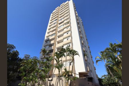 Apartamento à venda com 70m², 2 quartos e 2 vagasFachada