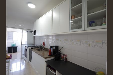 Apartamento à venda com 70m², 2 quartos e 2 vagasCozinha