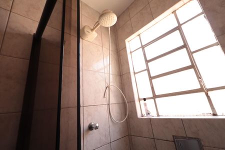 Casa à venda com 240m², 2 quartos e sem vagaEdícula - Banheiro