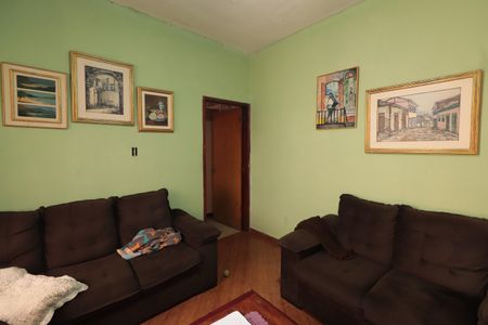 Casa à venda com 240m², 2 quartos e sem vagaSala