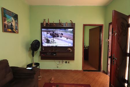 Casa à venda com 240m², 2 quartos e sem vagaSala