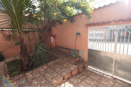 Casa à venda com 240m², 2 quartos e sem vagaEntrada