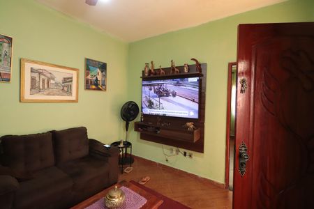 Casa à venda com 240m², 2 quartos e sem vagaSala