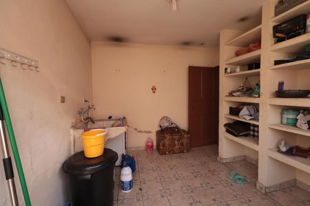 Casa à venda com 240m², 2 quartos e sem vagaÁrea de Serviço