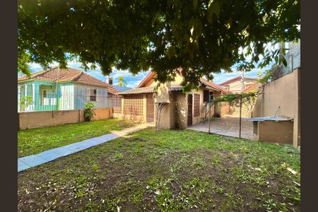 Casa à venda com 60m², 2 quartos e 1 vagaPátio