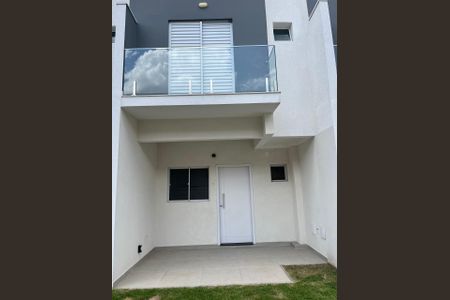 Casa à venda com 76m², 2 quartos e 1 vaga Casa à venda com 76m², 2 quartos e 1 vagaFoto 01