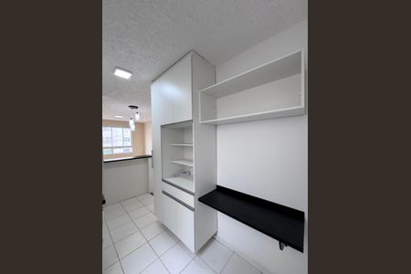 Apartamento à venda com 43m², 2 quartos e 1 vagaCozinha e Área de Serviço