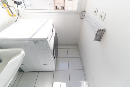 Apartamento à venda com 47m², 2 quartos e 1 vaga Apartamento à venda com 47m², 2 quartos e 1 vagaÁrea de Serviço