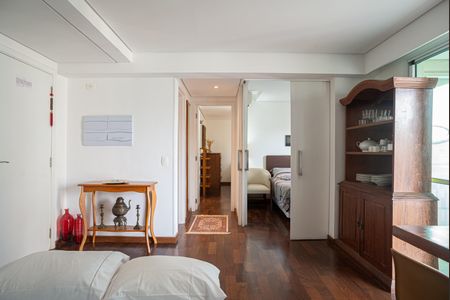 Apartamento à venda com 123m², 2 quartos e 3 vagas Apartamento à venda com 123m², 2 quartos e 3 vagasSala