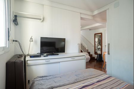 Apartamento à venda com 123m², 2 quartos e 3 vagas Apartamento à venda com 123m², 2 quartos e 3 vagasQuarto