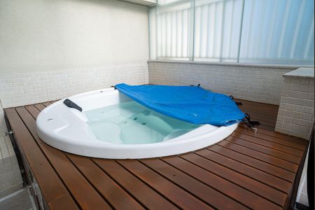 Apartamento à venda com 123m², 2 quartos e 3 vagas Apartamento à venda com 123m², 2 quartos e 3 vagasEspaço Gourmet