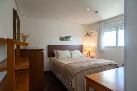 Apartamento à venda com 123m², 2 quartos e 3 vagas Apartamento à venda com 123m², 2 quartos e 3 vagasSuíte