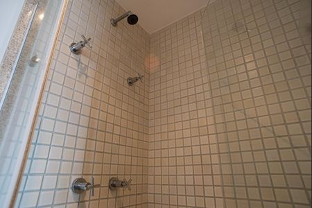 Apartamento à venda com 123m², 2 quartos e 3 vagas Apartamento à venda com 123m², 2 quartos e 3 vagasBanheiro 2