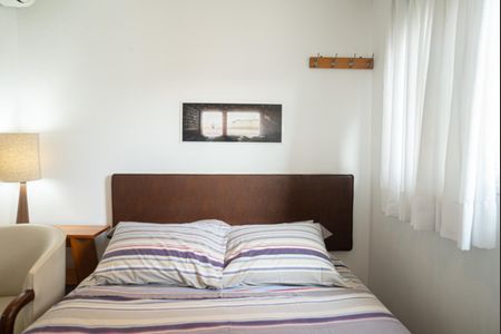 Apartamento à venda com 123m², 2 quartos e 3 vagas Apartamento à venda com 123m², 2 quartos e 3 vagasQuarto