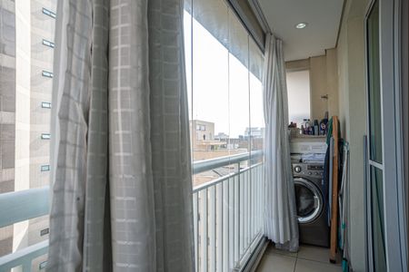 Apartamento à venda com 123m², 2 quartos e 3 vagas Apartamento à venda com 123m², 2 quartos e 3 vagasVaranda da Sala