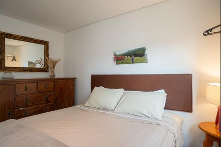 Apartamento à venda com 123m², 2 quartos e 3 vagas Apartamento à venda com 123m², 2 quartos e 3 vagasSuíte