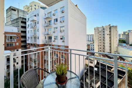 Apartamento à venda com 60m², 2 quartos e 1 vaga Apartamento à venda com 60m², 2 quartos e 1 vagaVaranda Sala