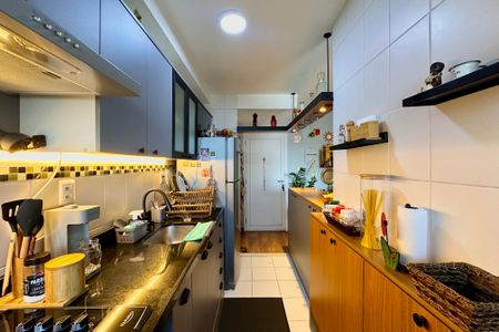 Apartamento à venda com 60m², 2 quartos e 1 vaga Apartamento à venda com 60m², 2 quartos e 1 vagaCozinha e Área de Serviço