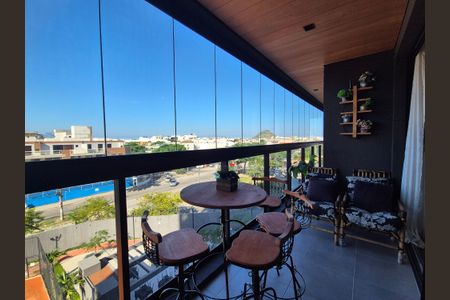 Apartamento à venda com 77m², 2 quartos e 1 vaga Apartamento à venda com 77m², 2 quartos e 1 vagaVaranda
