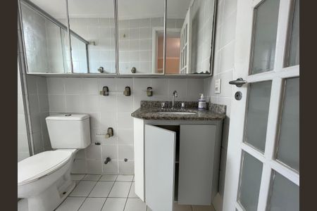 Apartamento à venda com 75m², 3 quartos e 2 vagas Apartamento à venda com 75m², 3 quartos e 2 vagasBanheiro Suíte