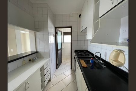 Apartamento à venda com 75m², 3 quartos e 2 vagas Apartamento à venda com 75m², 3 quartos e 2 vagasCozinha