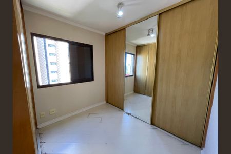 Apartamento à venda com 75m², 3 quartos e 2 vagas Apartamento à venda com 75m², 3 quartos e 2 vagasQuarto 2