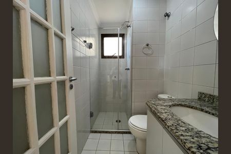 Apartamento à venda com 75m², 3 quartos e 2 vagas Apartamento à venda com 75m², 3 quartos e 2 vagasBanheiro Social
