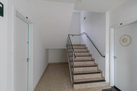 Apartamento à venda com 180m², 2 quartos e 1 vaga Apartamento à venda com 180m², 2 quartos e 1 vagaEntrada