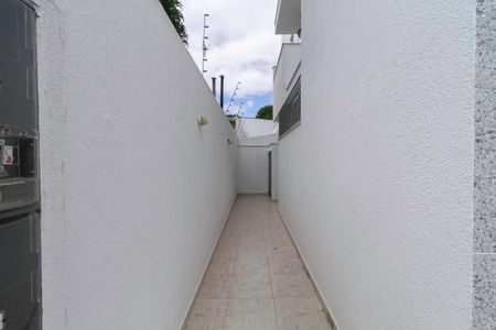 Apartamento à venda com 180m², 2 quartos e 1 vaga Apartamento à venda com 180m², 2 quartos e 1 vagaEntrada