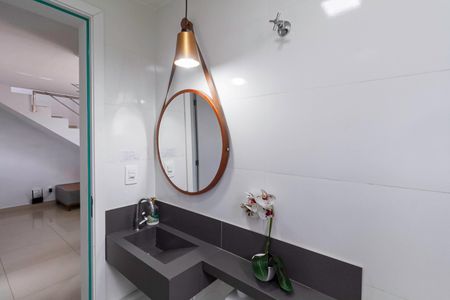 Apartamento à venda com 180m², 2 quartos e 1 vaga Apartamento à venda com 180m², 2 quartos e 1 vagaBanheiro social