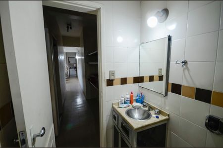 Apartamento à venda com 103m², 3 quartos e 2 vagas Apartamento à venda com 103m², 3 quartos e 2 vagasBanheiro Social
