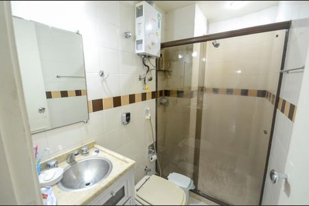 Apartamento à venda com 103m², 3 quartos e 2 vagas Apartamento à venda com 103m², 3 quartos e 2 vagasBanheiro Social