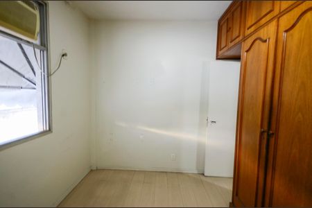 Apartamento à venda com 103m², 3 quartos e 2 vagas Apartamento à venda com 103m², 3 quartos e 2 vagasQuarto 2