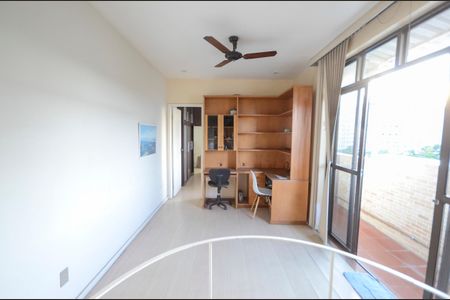 Apartamento à venda com 103m², 3 quartos e 2 vagas Apartamento à venda com 103m², 3 quartos e 2 vagasTerraço