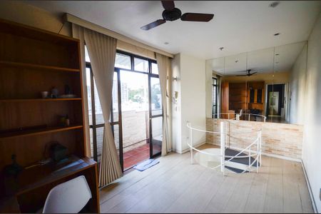 Apartamento à venda com 103m², 3 quartos e 2 vagas Apartamento à venda com 103m², 3 quartos e 2 vagasTerraço