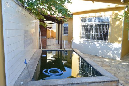 Casa de condomínio para alugar com 243m², 2 quartos e 2 vagas Casa de condomínio para alugar com 243m², 2 quartos e 2 vagasPiscina